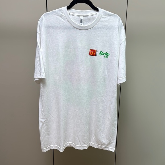 McDonalds WCDONALDS LA POP UP EXCLUSIVE Collectors T - Picture 2 of 8